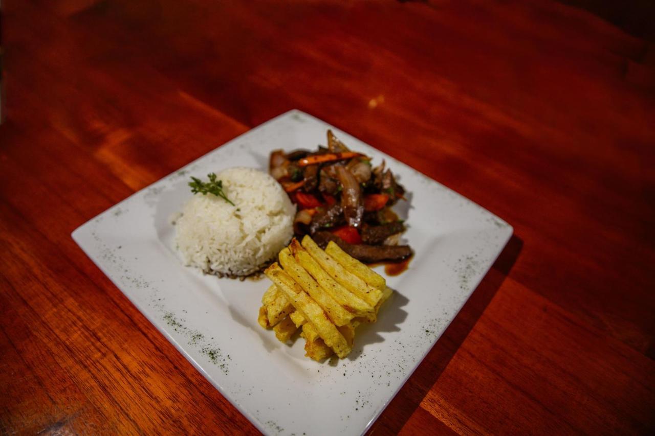 Los Gavilanes Hotel Pucallpa Eksteriør billede