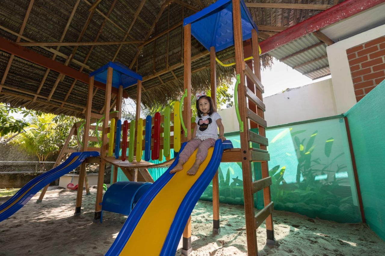 Los Gavilanes Hotel Pucallpa Eksteriør billede