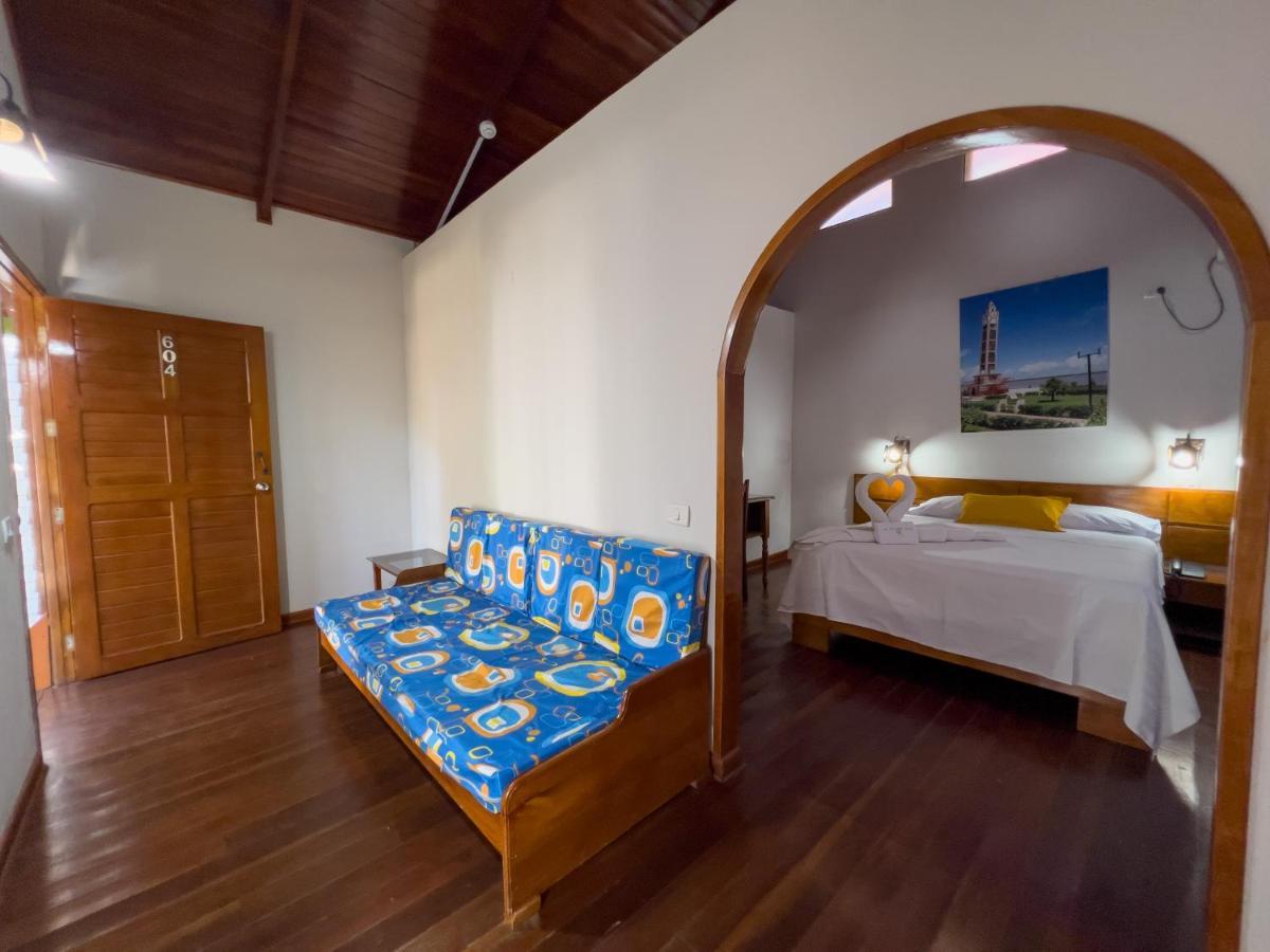 Los Gavilanes Hotel Pucallpa Eksteriør billede