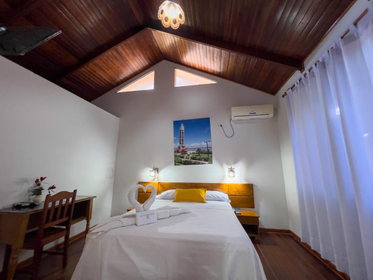 Los Gavilanes Hotel Pucallpa Eksteriør billede