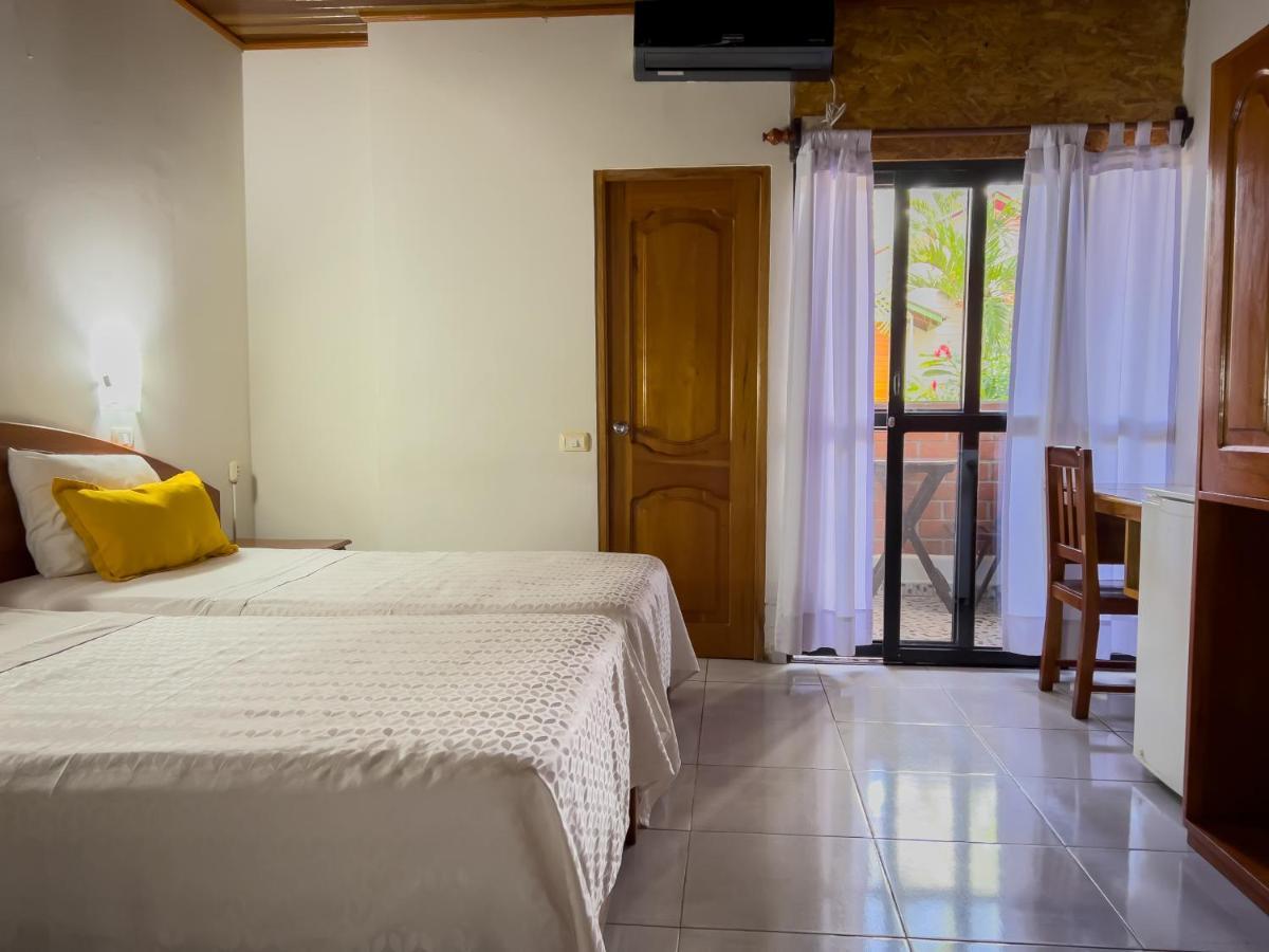Los Gavilanes Hotel Pucallpa Eksteriør billede