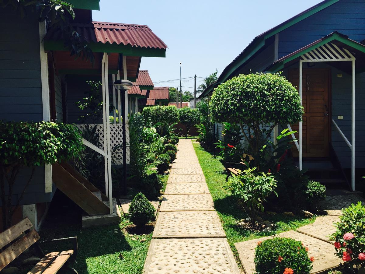 Los Gavilanes Hotel Pucallpa Eksteriør billede