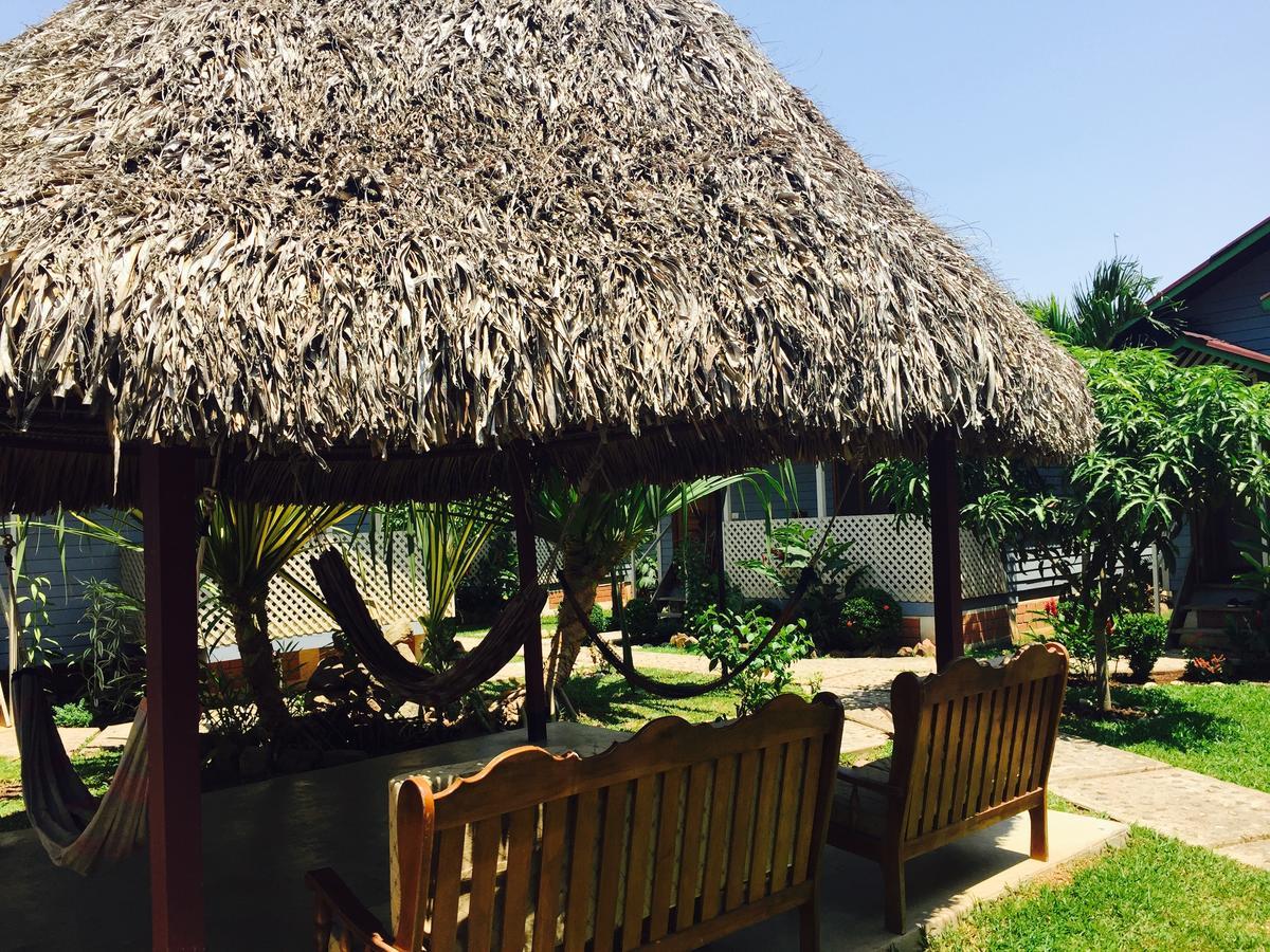 Los Gavilanes Hotel Pucallpa Eksteriør billede