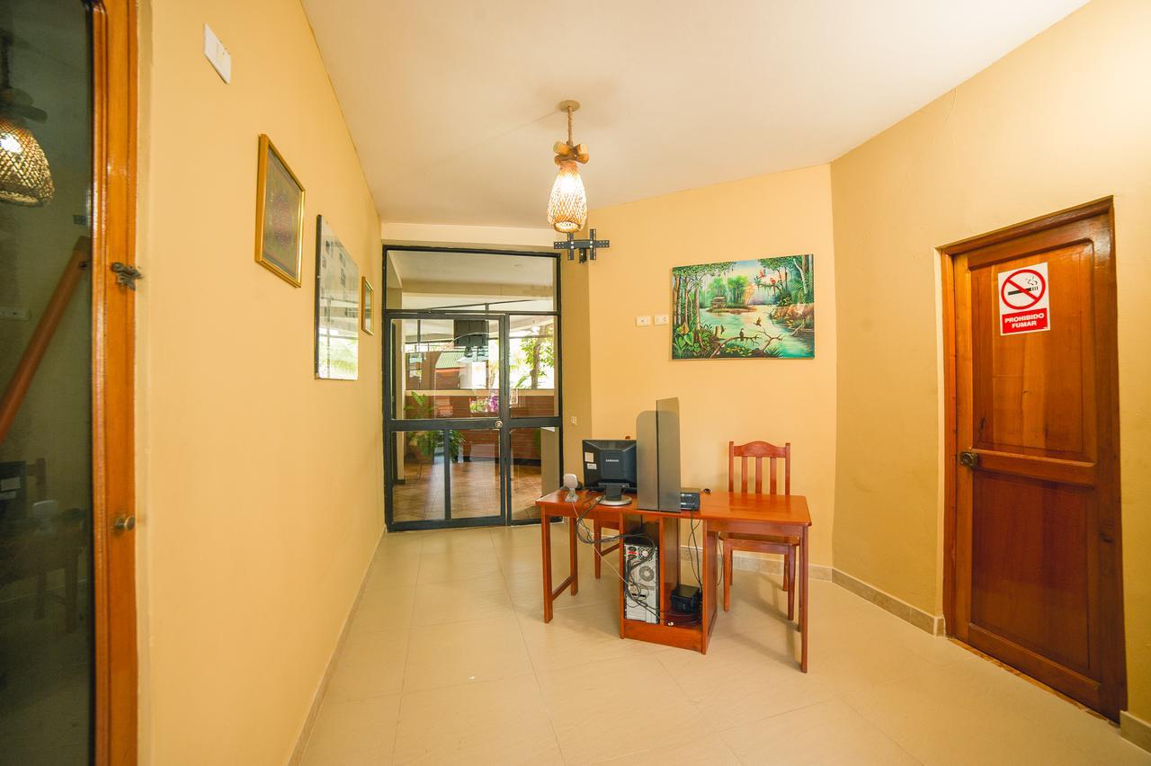 Los Gavilanes Hotel Pucallpa Eksteriør billede